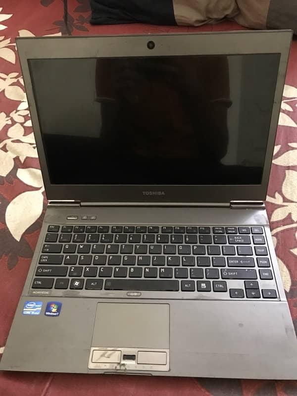 Toshiba Laptop 3