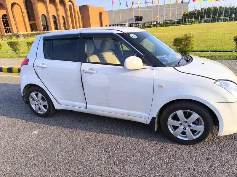 Suzuki Swift 1.3 DLX Manual 2013 Exchange Possible 1