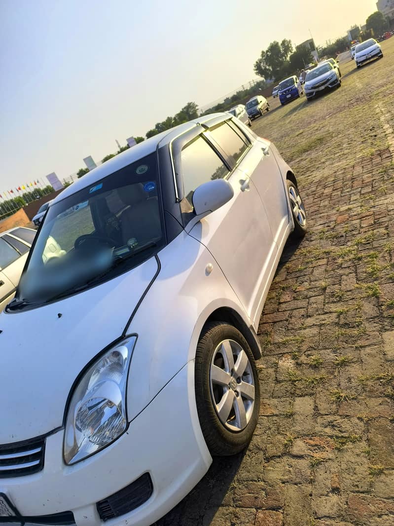 Suzuki Swift 1.3 DLX Manual 2013 Exchange Possible 3