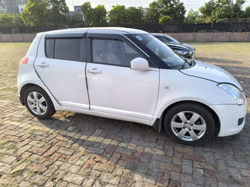 Suzuki Swift 1.3 DLX Manual 2013 Exchange Possible 4