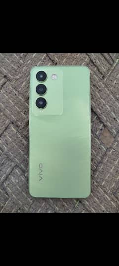 VIVO Y100 0