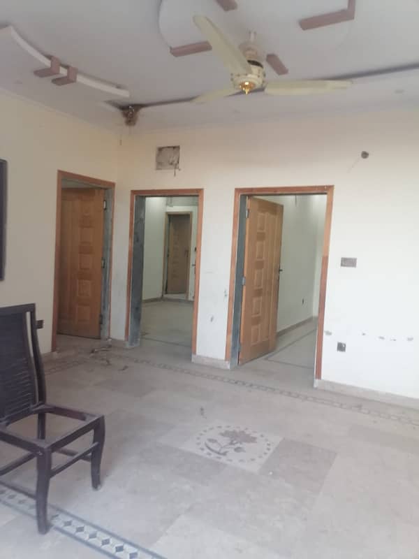 5 marla upper portion available for rent in h 13 Islamabad 0