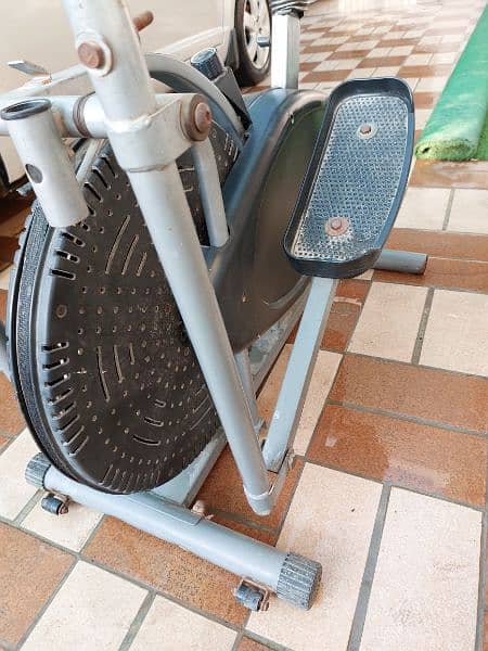 Exercise Cycle Machine 4