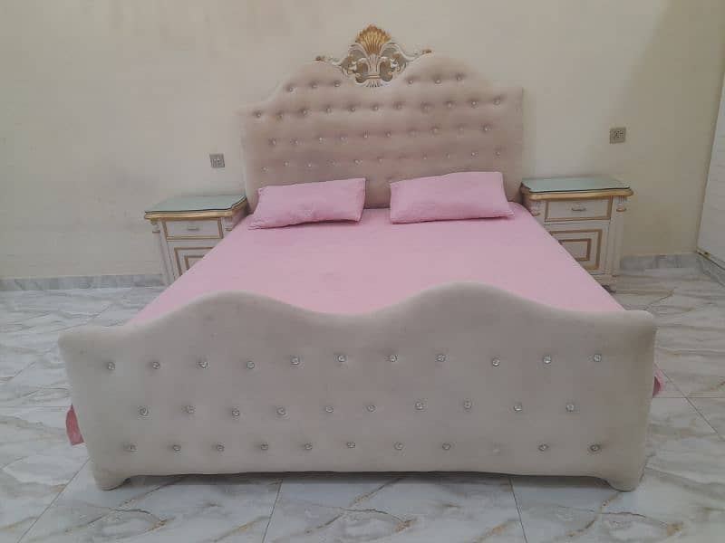 King size bed poshish 0