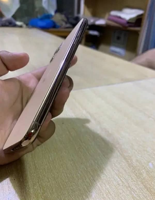 iphone 11 pro max 256gb dual approved with box 3