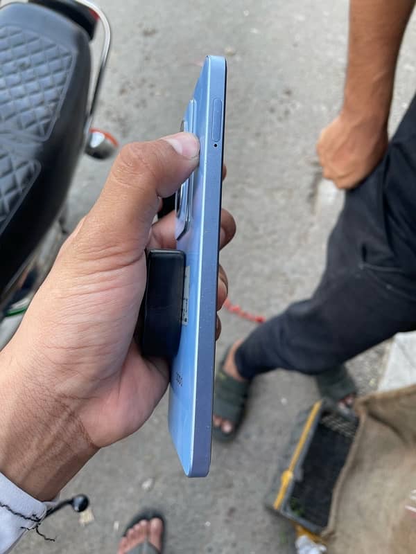 oppo Reno 11 F 8/256 gb 3