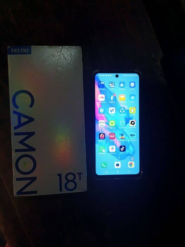 Tecno camon 18t full box 1