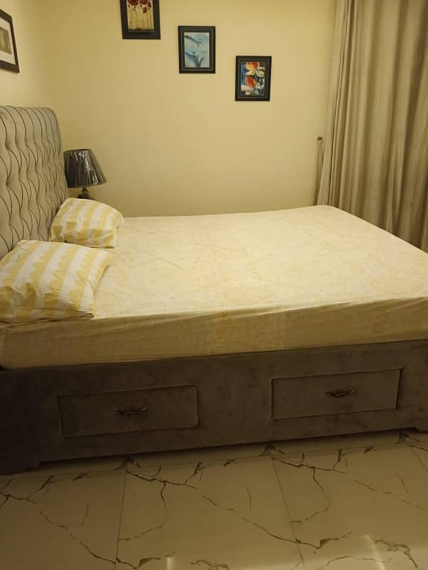 A Beautiful 2 BedRooms Luxury Apartment Rent On Daily Bahria Town Lhr 9