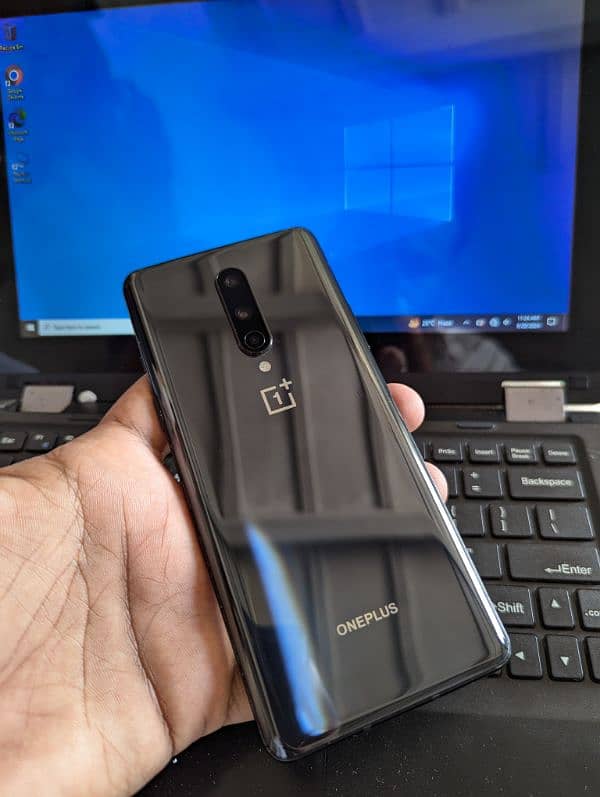 OnePlus 8 dual sim road all ok 12/256gp ha exchange ho kay 2