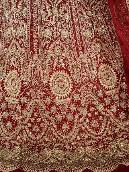 bridal lengha for sale with free jewellery 3