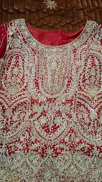 bridal lengha for sale with free jewellery 8