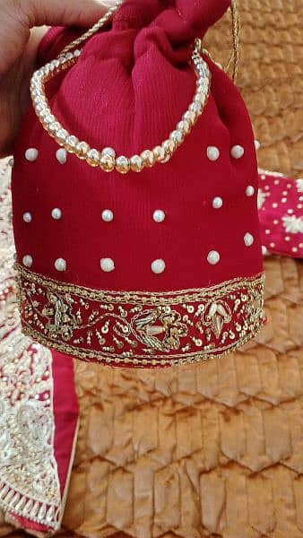 bridal lengha for sale with free jewellery 12