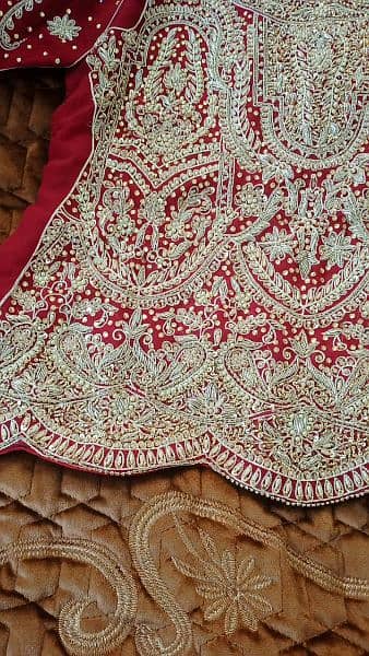 bridal lengha for sale with free jewellery 13