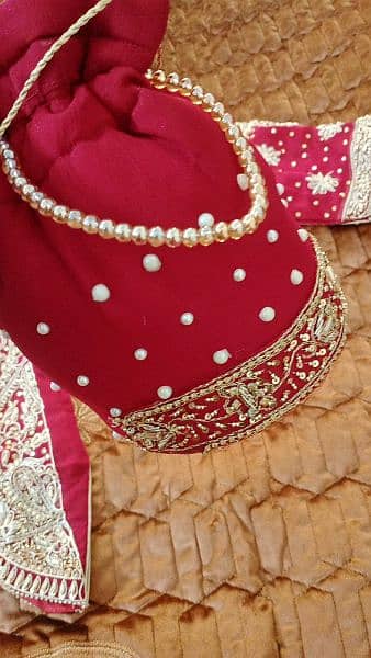 bridal lengha for sale with free jewellery 15