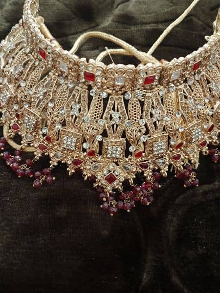 bridal lengha for sale with free jewellery 16