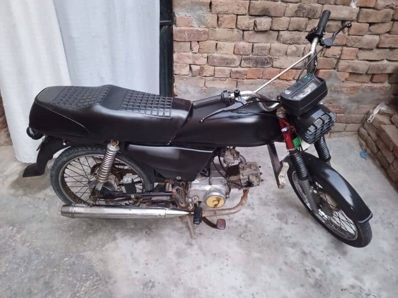 Yamaha Doom 70 CC Bike 1