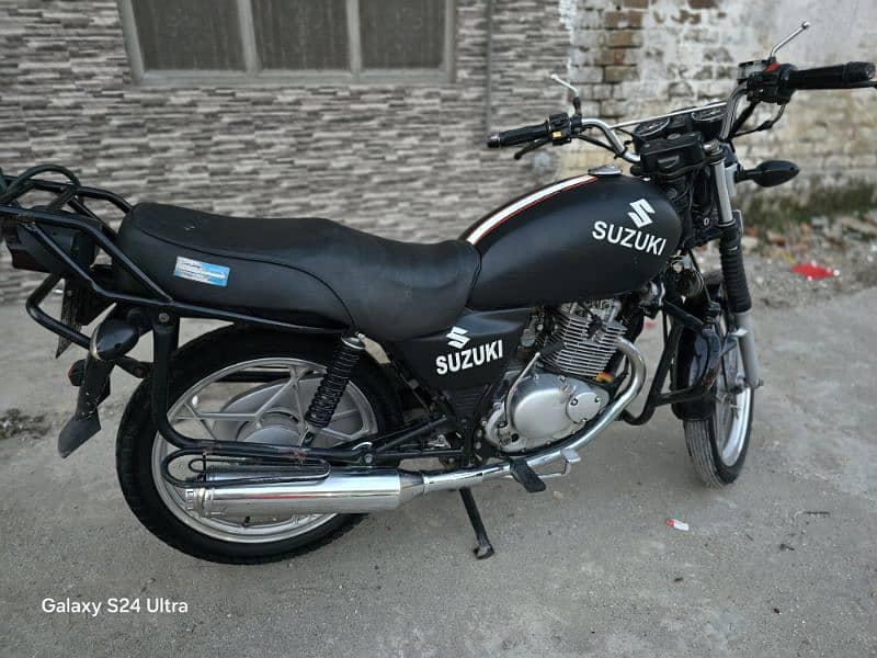 Suzuki 150 SE 0