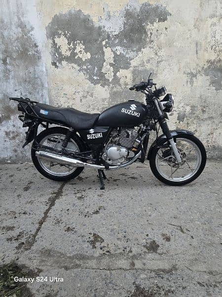 Suzuki 150 SE 8