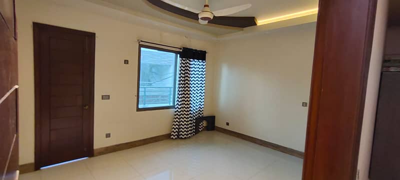 3 Bed DD Apartment For Rent in Rufi Paradise Gulistan E Jauhar Block18 1