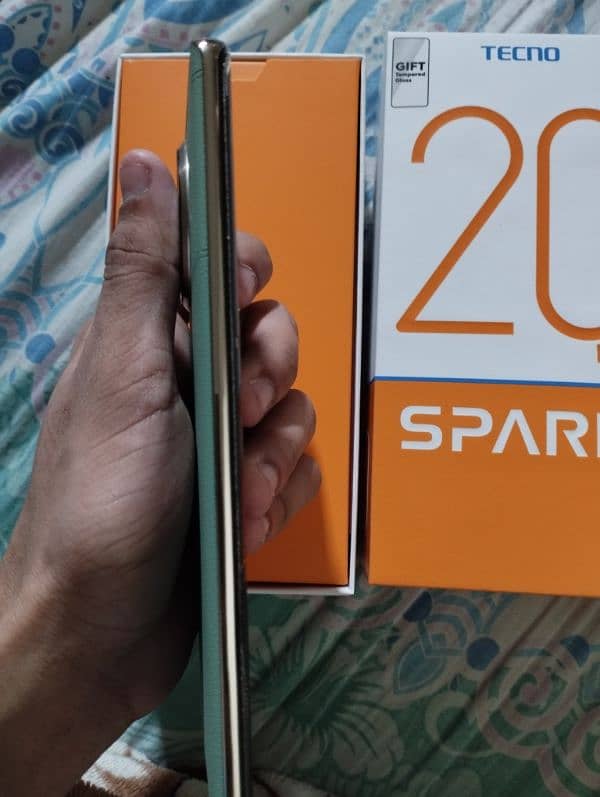 TECNO SPARK 20 PRO PLUS 4