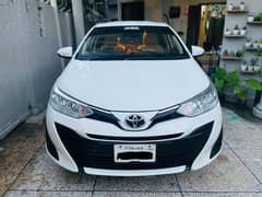 Toyota Yaris 2021 automatic urgent sale