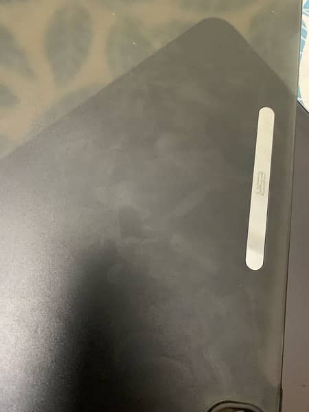 iPad air 4 (2020) with box and charger 3