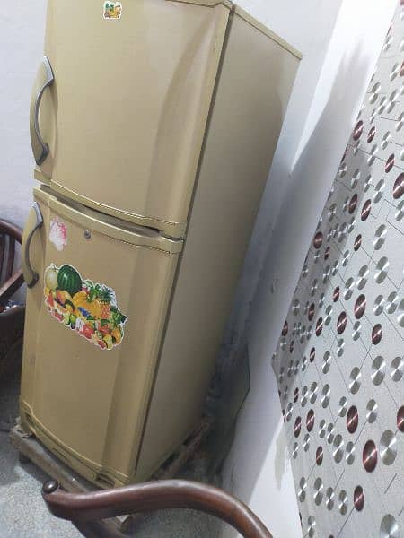 pel fridge good condition in working condition also 1