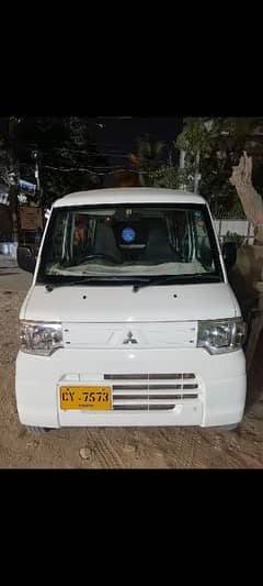 Mitsubishi Minicab Bravo 2013