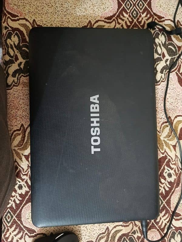 Toshiba Satellite c655 core i3 2nd gen 2.3 Gz and 4gb RAM 3