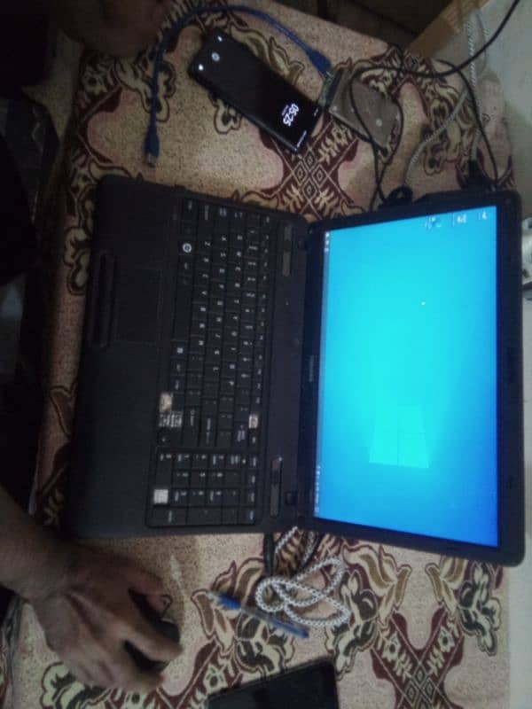 Toshiba Satellite c655 core i3 2nd gen 2.3 Gz and 4gb RAM 4