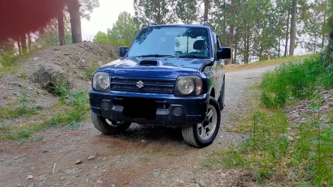 Suzuki Jimny 2011 0