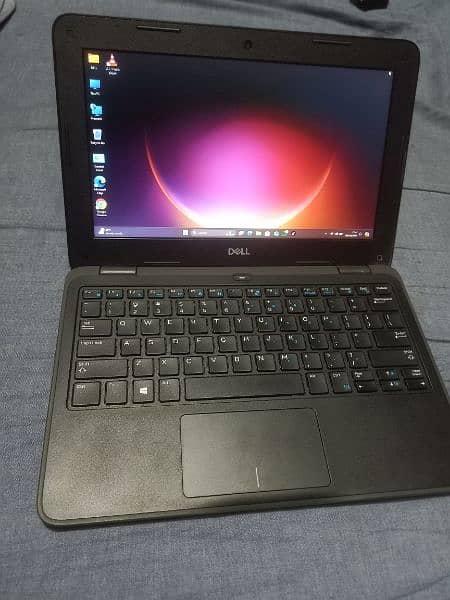 Dell Latitude 3190 6