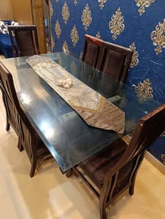 6 Chair Dining Table in good condition