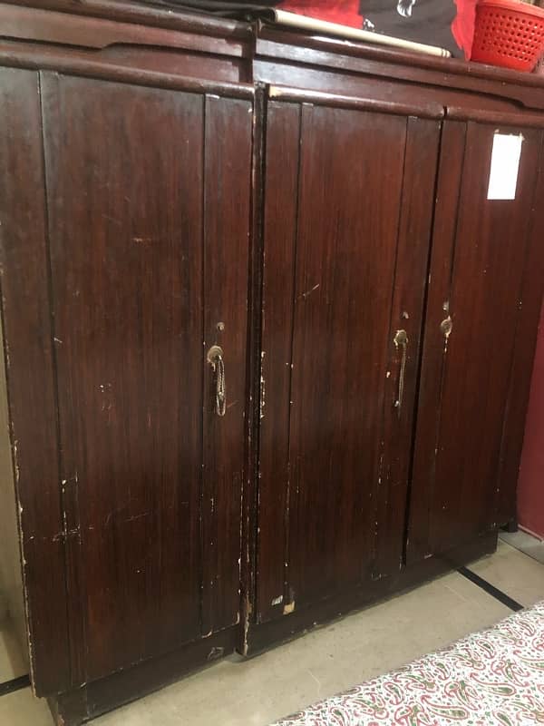 Almari For Sale, 3 door wardrobe 0