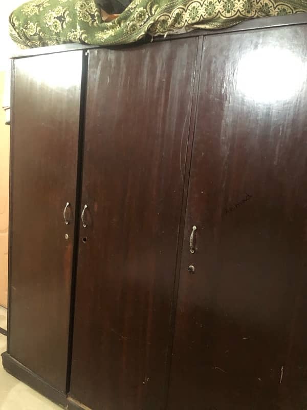 Almari For Sale, 3 door wardrobe 3