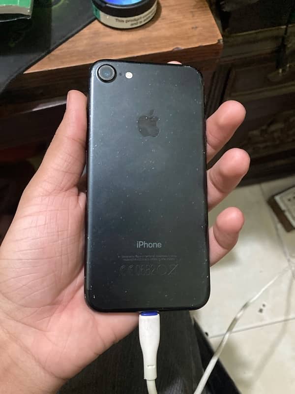 IPhone 7 03256637495 3