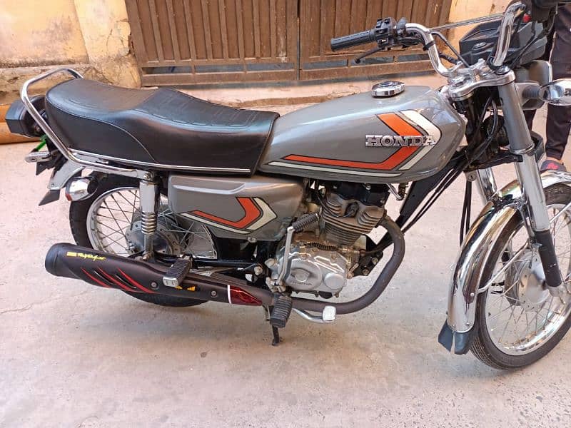 Honda CG125 self start 2022/23 model 4