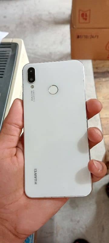 Huawei nova3i       4/128 5