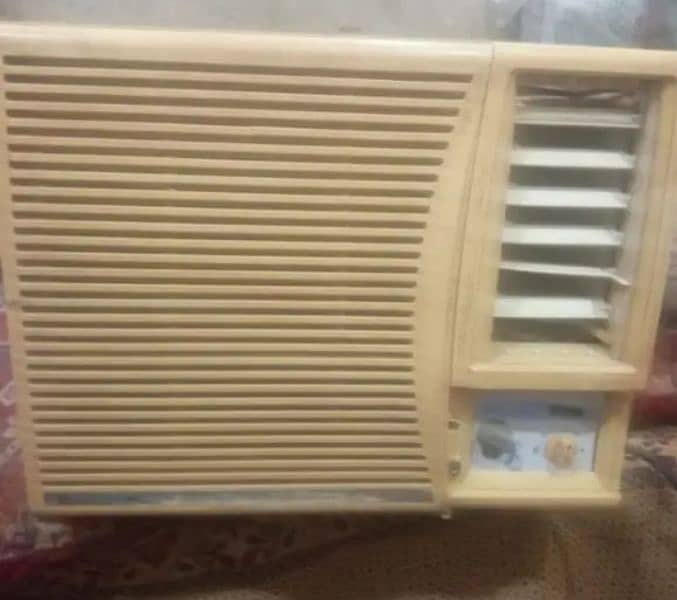 Window Ac . in good condition 1