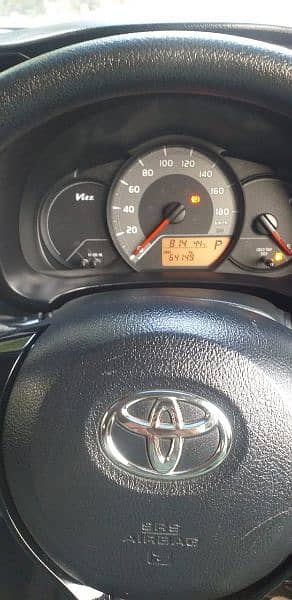 Toyota Vitz 2018 4