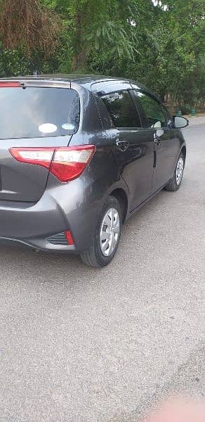 Toyota Vitz 2018 5