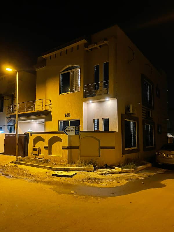 Brand New 5 Marla house 3 bedroom phase 8 c extension bahria town Rawalpindi 7