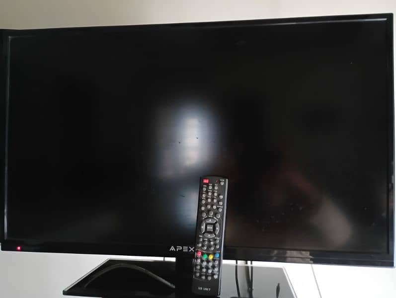 Apex 32" LED TV 1