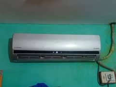 Orient DC inverter heat and cooling