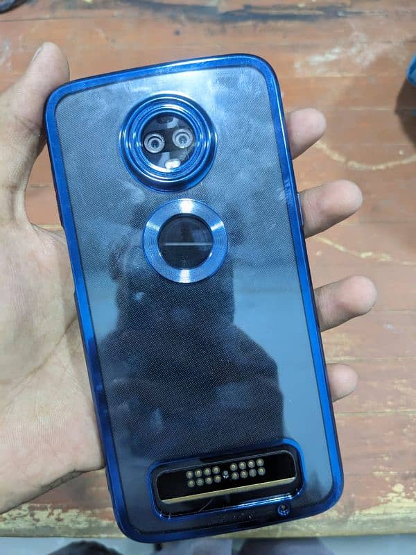 moto z3 force 4/64 3