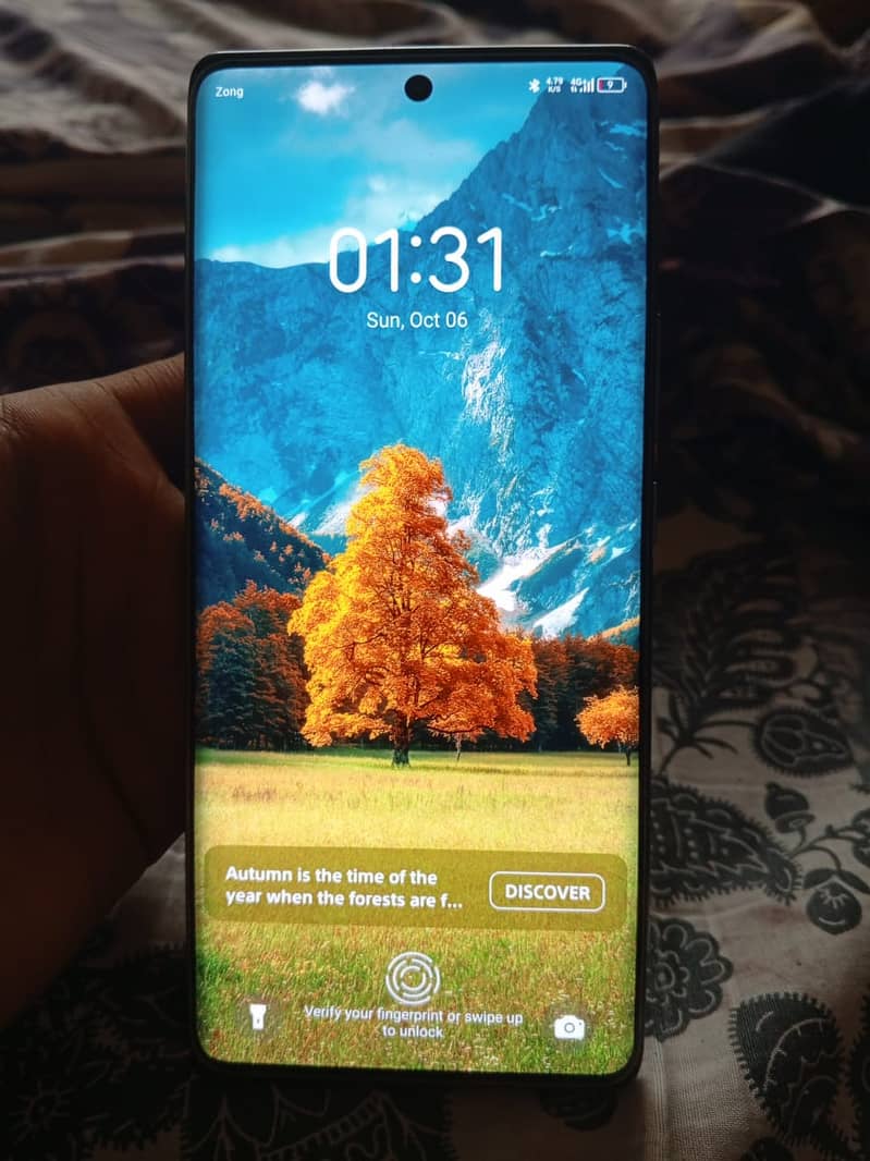 Tecno spark 20 pro plus with box and original charger 2