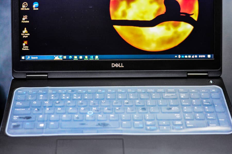 Dell Latitute 5590 i7-8th Gen 1