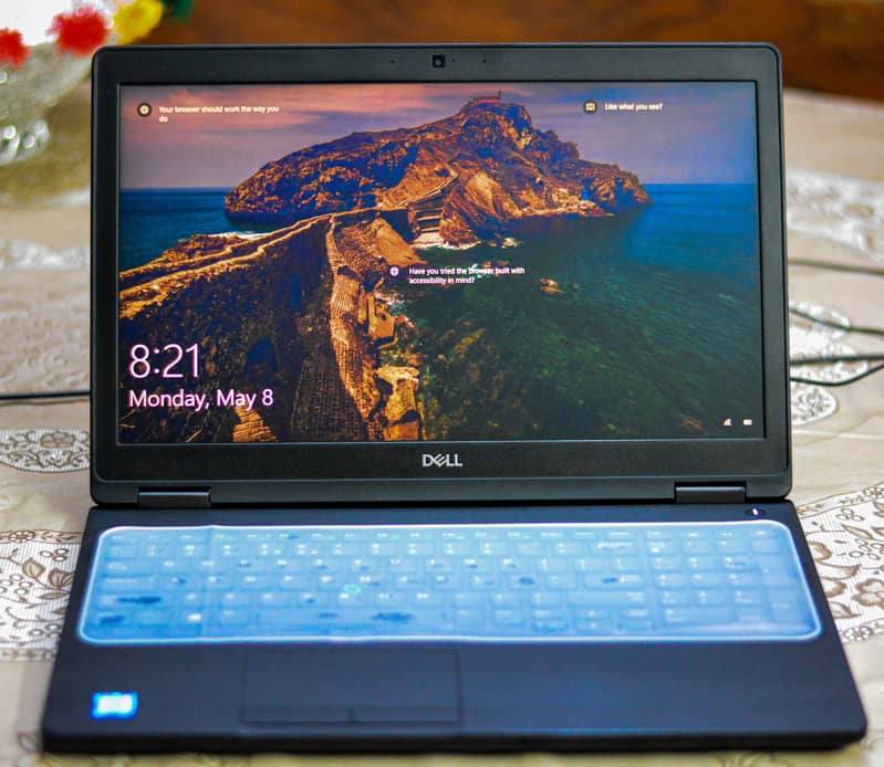 Dell Latitute 5590 i7-8th Gen 4