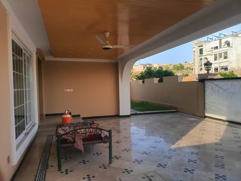 Kanal 6 bedroom house for rent in phase 7 bahria town Rawalpindi 2