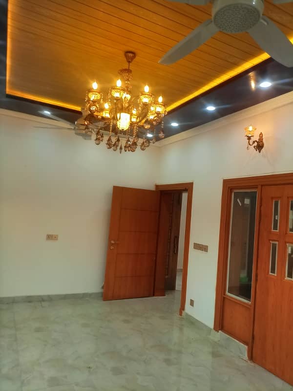 Kanal 6 bedroom house for rent in phase 7 bahria town Rawalpindi 3